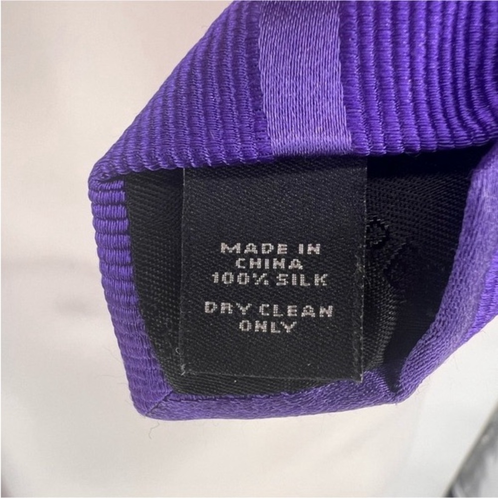 EUC Express Diagonal Striped Tie - Picture 7 of 7